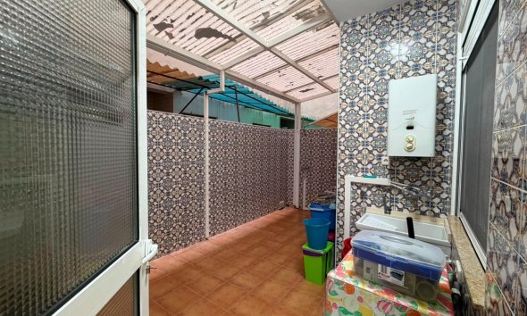 Resale - Apartment - Torrevieja - Acequion
