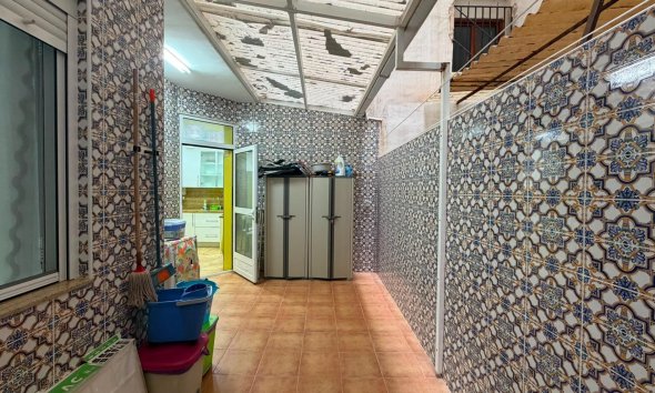Resale - Apartment - Torrevieja - Acequion