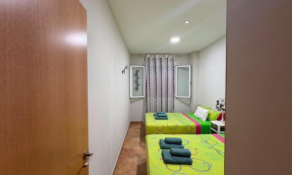 Resale - Apartment - Torrevieja - Acequion