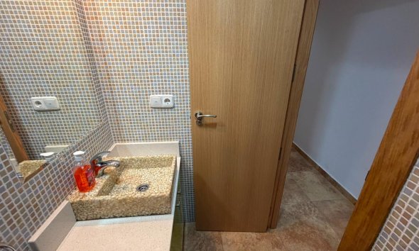 Resale - Apartment - Torrevieja - Acequion