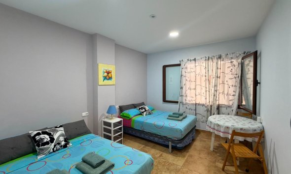 Resale - Apartment - Torrevieja - Acequion