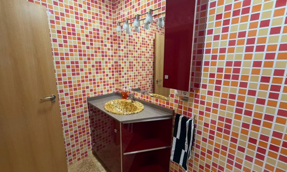 Resale - Apartment - Torrevieja - Acequion