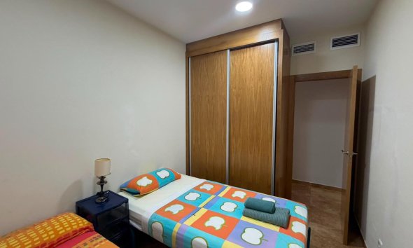 Resale - Apartment - Torrevieja - Acequion