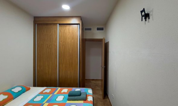 Resale - Apartment - Torrevieja - Acequion