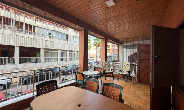 Resale - Apartment - Torrevieja - Acequion