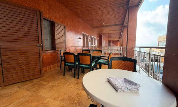 Resale - Apartment - Torrevieja - Acequion