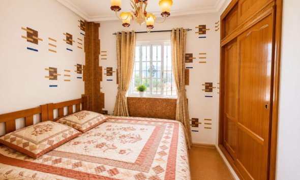 Resale - Bungalow - Orihuela Costa - Lomas de Cabo Roig