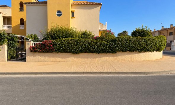 Resale - Bungalow - Orihuela Costa - Lomas de Cabo Roig