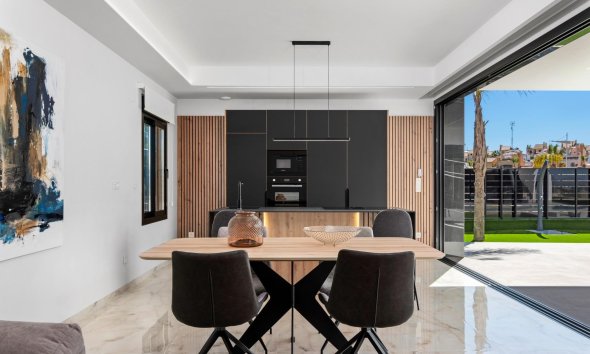 Obra nueva - Villa / Casa - Algorfa