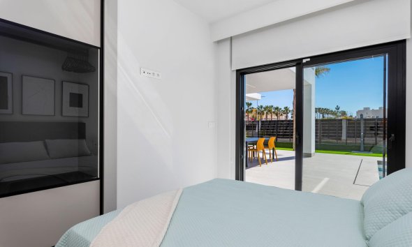 Obra nueva - Villa / Casa - Algorfa
