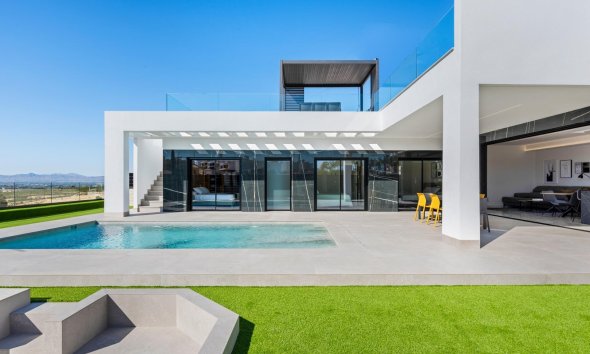 Obra nueva - Villa / Casa - Algorfa
