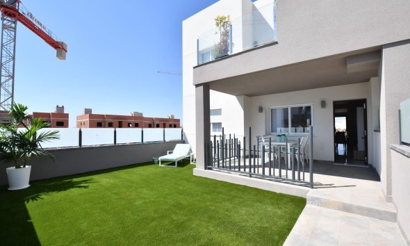 Obra nueva - Apartamento / Dúplex - San Miguel de Salinas