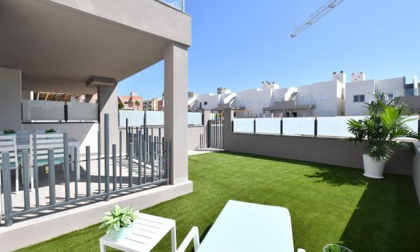 Obra nueva - Apartamento / Dúplex - San Miguel de Salinas