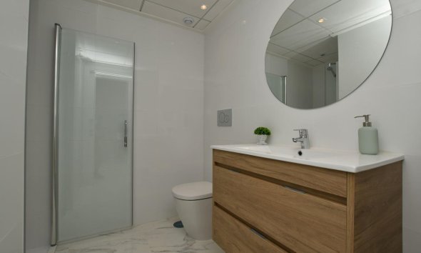 Obra nueva - Apartamento / Dúplex - San Miguel de Salinas