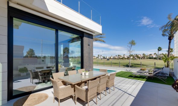 Obra nueva - Villa - Pilar de la Horadada