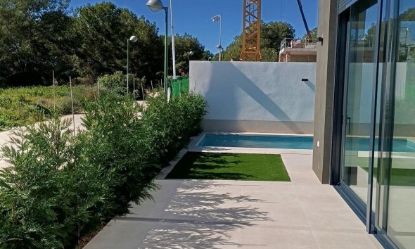 Obra nueva - Villa - Pilar de la Horadada