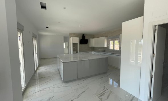 Obra nueva - Villa - Pinoso