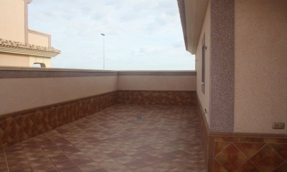 Obra nueva - Adosado - Torrevieja