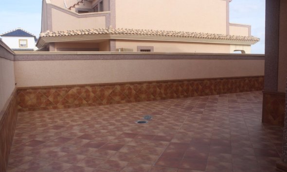 Obra nueva - Adosado - Torrevieja