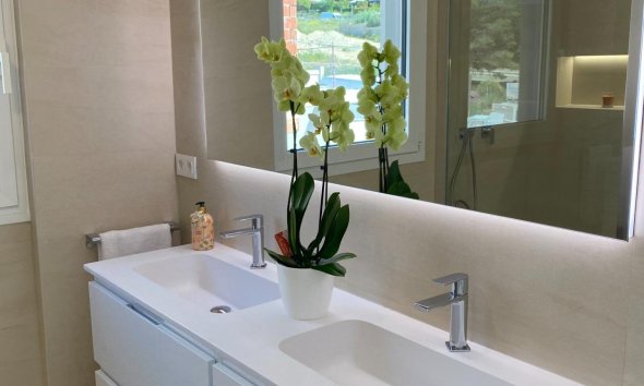 Obra nueva - Villa / Casa - Finestrat