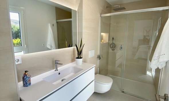 Obra nueva - Villa / Casa - Finestrat