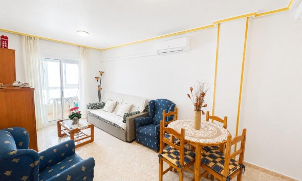 Resale - Apartment - Torrevieja - Estacion de autobuses