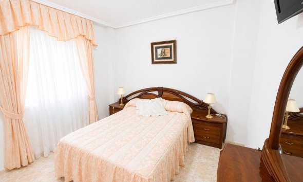 Resale - Apartment - Torrevieja - Estacion de autobuses