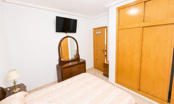 Resale - Apartment - Torrevieja - Estacion de autobuses