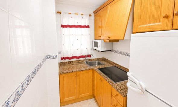 Resale - Apartment - Torrevieja - Estacion de autobuses