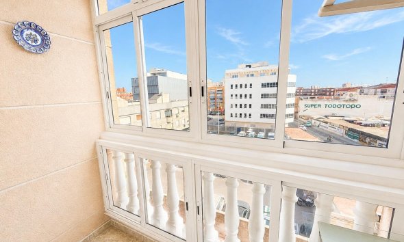 Resale - Apartment - Torrevieja - Playa del Cura