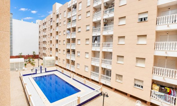 Resale - Apartment - Torrevieja - Playa del Cura
