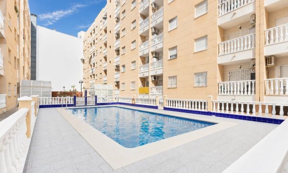 Resale - Apartment - Torrevieja - Playa del Cura