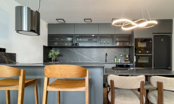 Resale - Terraced house / Townhouse - Torrevieja - Nueva Torrevieja