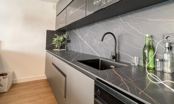 Resale - Terraced house / Townhouse - Torrevieja - Nueva Torrevieja