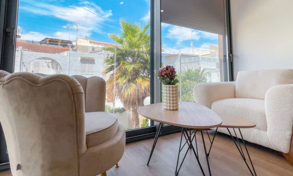 Resale - Terraced house / Townhouse - Torrevieja - Nueva Torrevieja