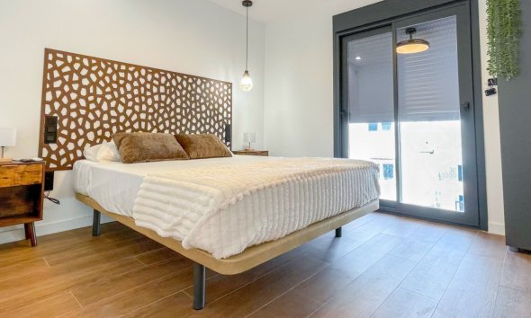 Resale - Terraced house / Townhouse - Torrevieja - Nueva Torrevieja