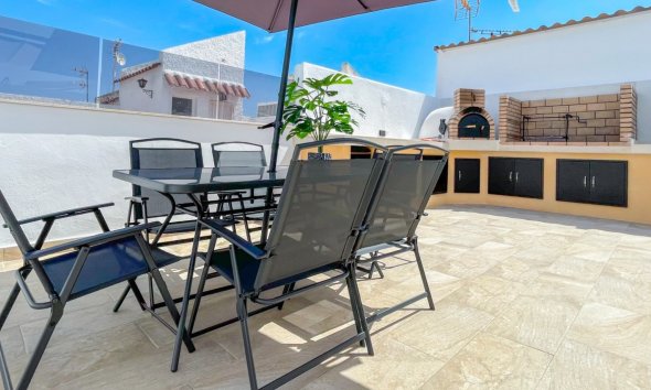 Resale - Terraced house / Townhouse - Torrevieja - Nueva Torrevieja