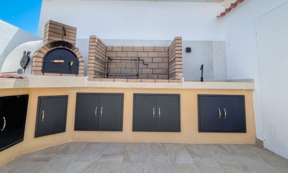 Resale - Terraced house / Townhouse - Torrevieja - Nueva Torrevieja