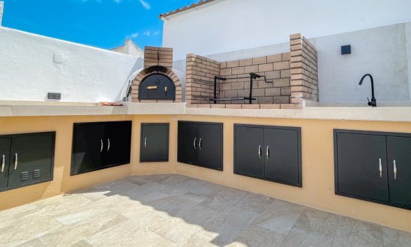 Resale - Terraced house / Townhouse - Torrevieja - Nueva Torrevieja