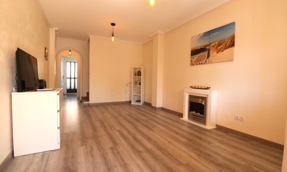 Resale - Terraced house / Townhouse - Algorfa - Montemar