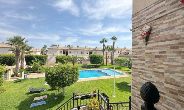 Resale - Bungalow - Torrevieja - Aguas Nuevas