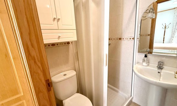 Resale - Apartment - Torrevieja - Acequion