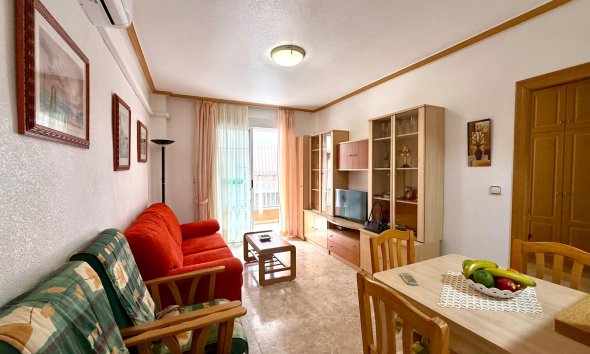 Resale - Apartment - Torrevieja - Acequion