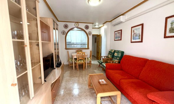 Resale - Apartment - Torrevieja - Acequion