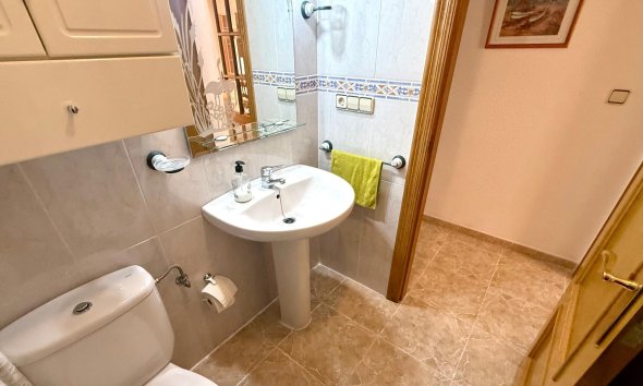 Resale - Apartment - Torrevieja - Acequion