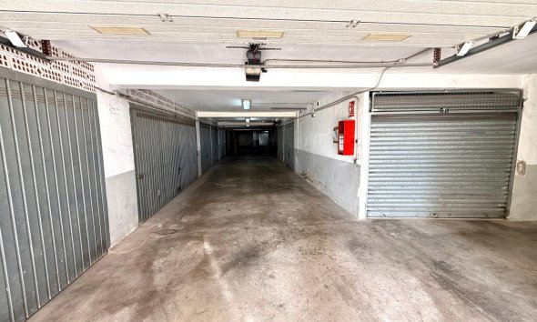 Resale - Apartment - Torrevieja - Acequion