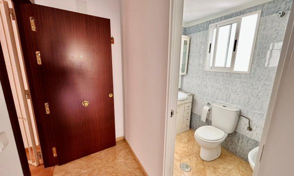 Resale - Apartment - Torrevieja