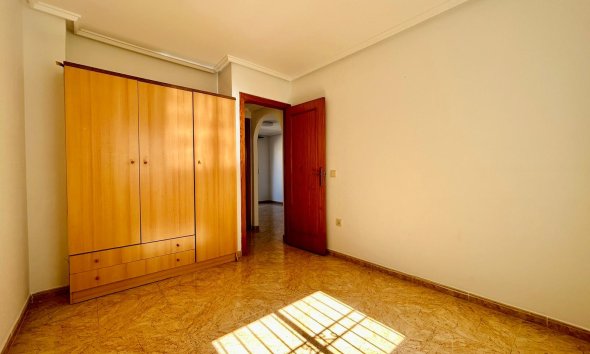 Resale - Apartment - Torrevieja