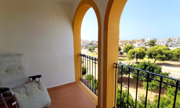Resale - Apartment - Orihuela Costa - La Zenia