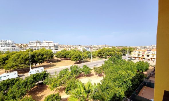 Resale - Apartment - Orihuela Costa - La Zenia